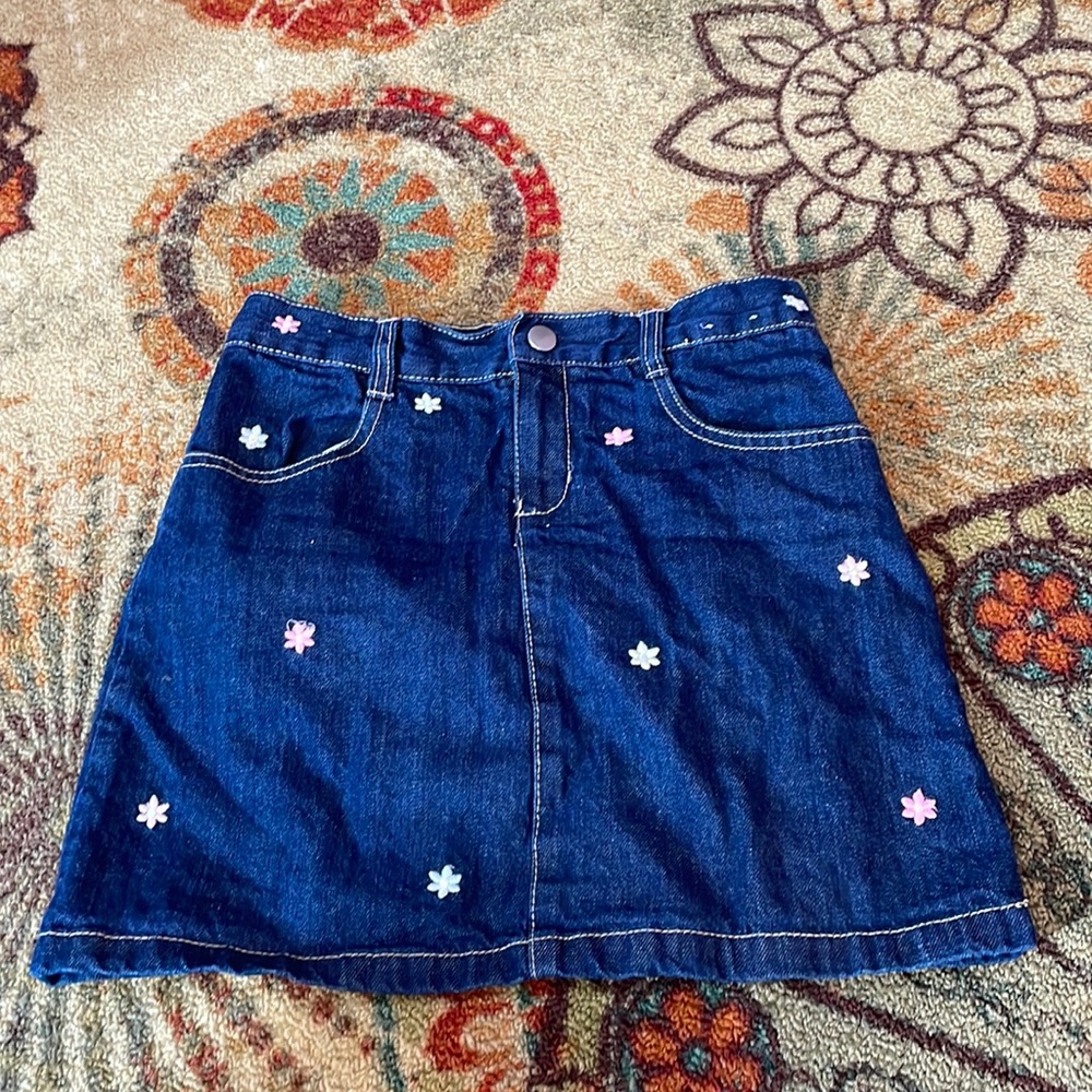 Never worn Gymboree girls skirt